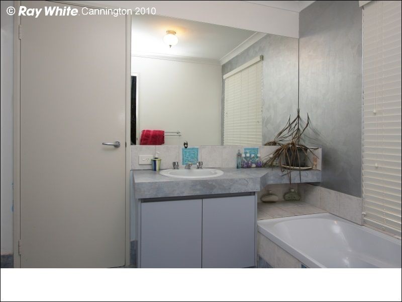 11 Greygum Rise, Kenwick WA 6107