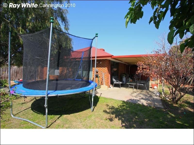 11 Greygum Rise, Kenwick WA 6107