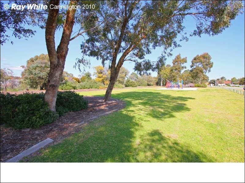 11 Greygum Rise, Kenwick WA 6107