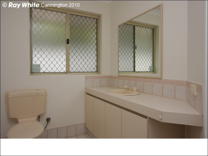 1 Gochean Avenue, Bentley WA 6102