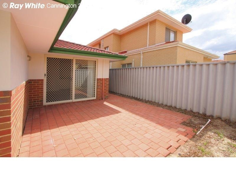 1 Gochean Avenue, Bentley WA 6102