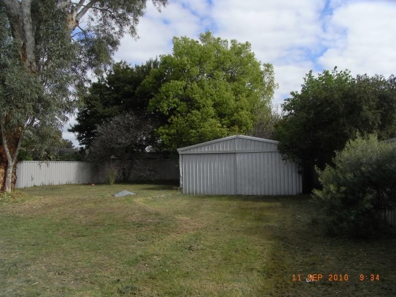 32 Saturn Street, Beckenham WA 6107