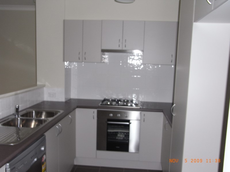 16/17 Southdown Place, Thornlie WA 6108