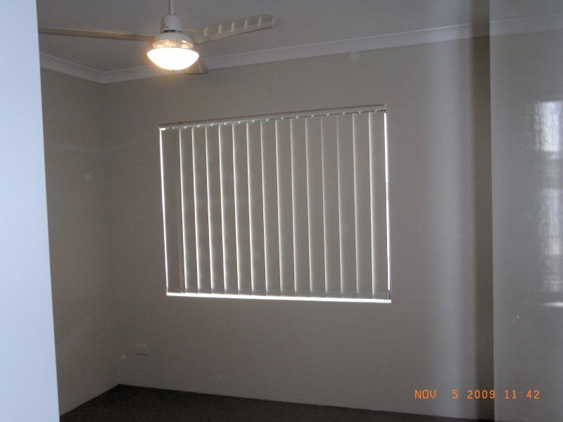 16/17 Southdown Place, Thornlie WA 6108