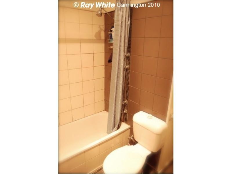 2/32 Cross Street, Queens Park WA 6107