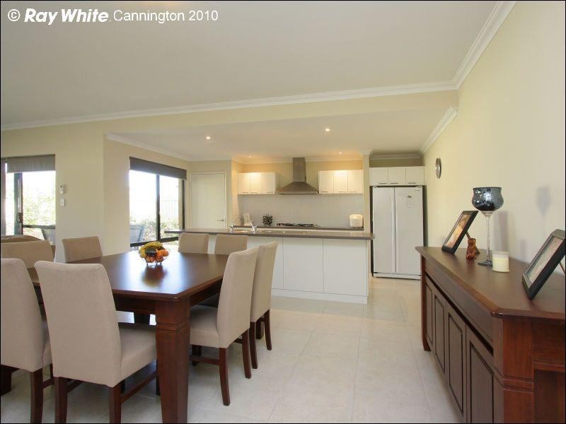 31 Elizabeth Street, East Cannington WA 6107