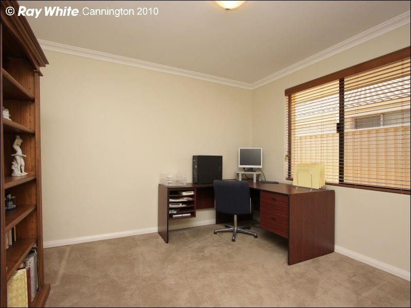 31 Elizabeth Street, East Cannington WA 6107