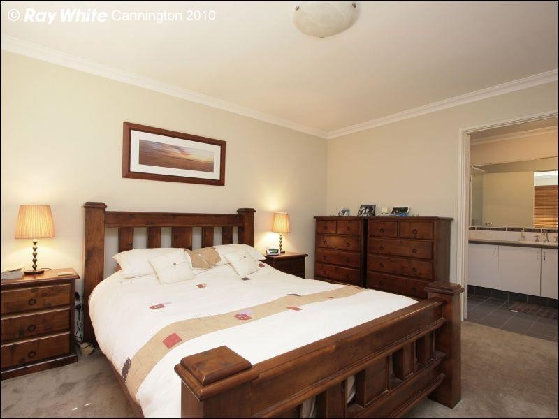 31 Elizabeth Street, East Cannington WA 6107