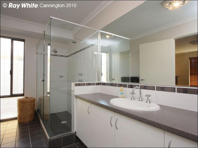 31 Elizabeth Street, East Cannington WA 6107