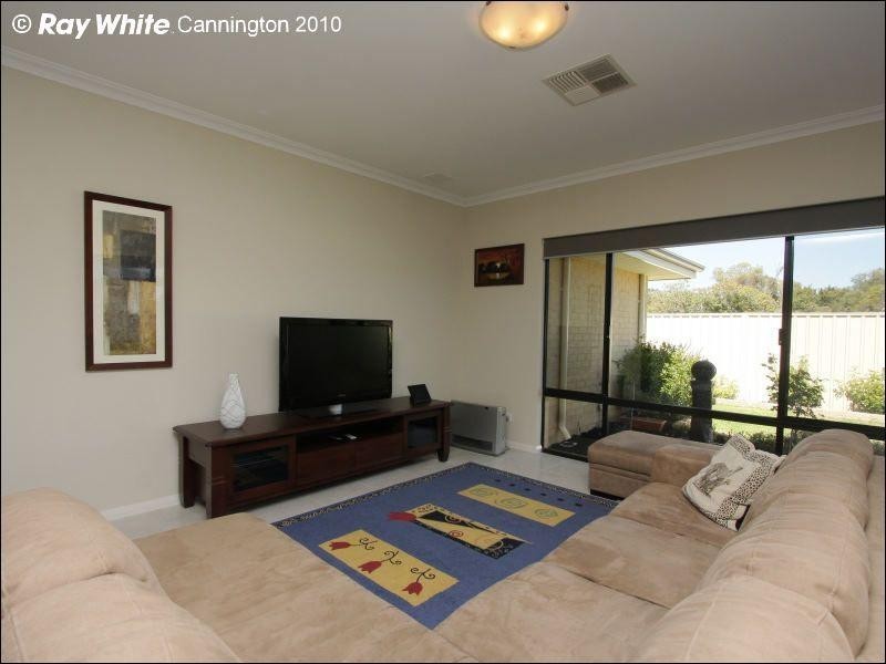 31 Elizabeth Street, East Cannington WA 6107