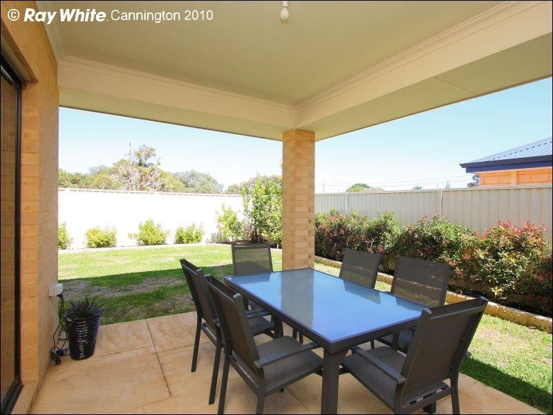 31 Elizabeth Street, East Cannington WA 6107