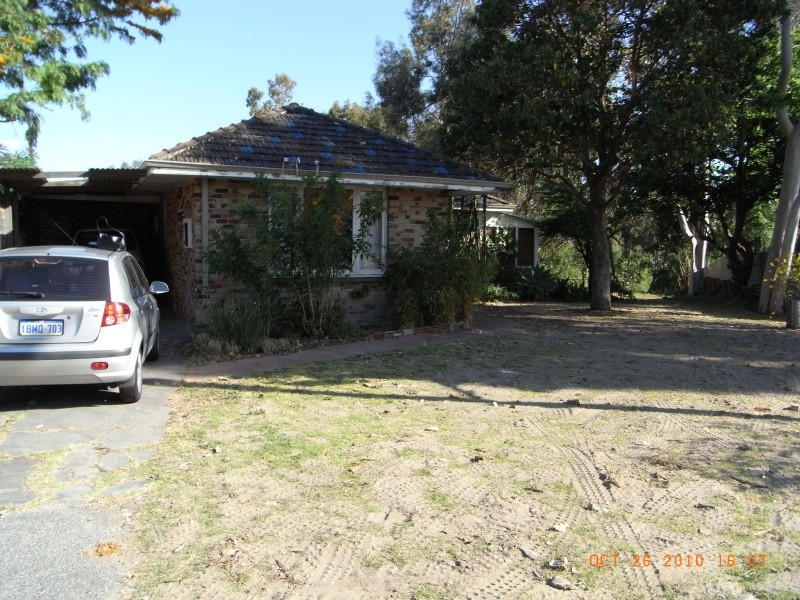 30 Highbury Crescent, Beckenham WA 6107