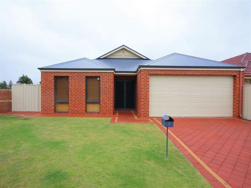7 Wagtail Lane, East Cannington WA 6107
