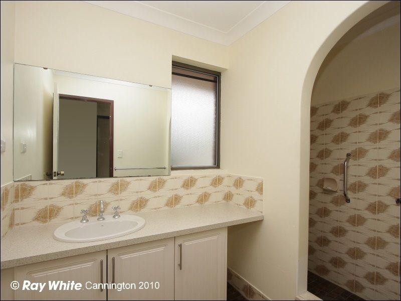 94A Chapman Road, Bentley WA 6102
