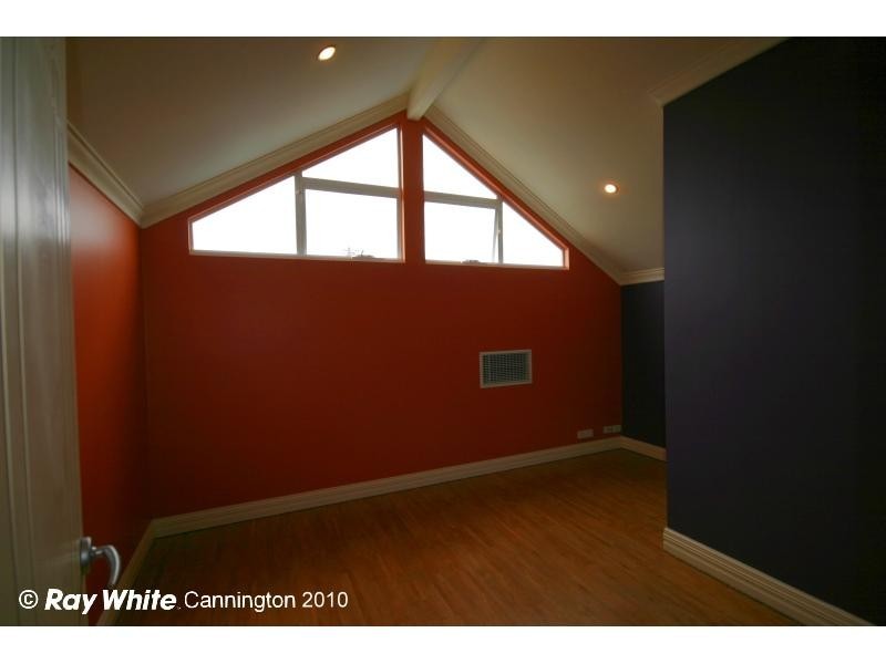 16 Klem Avenue, Salter Point WA 6152