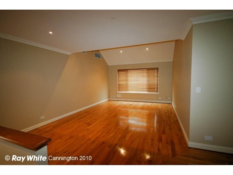 16 Klem Avenue, Salter Point WA 6152