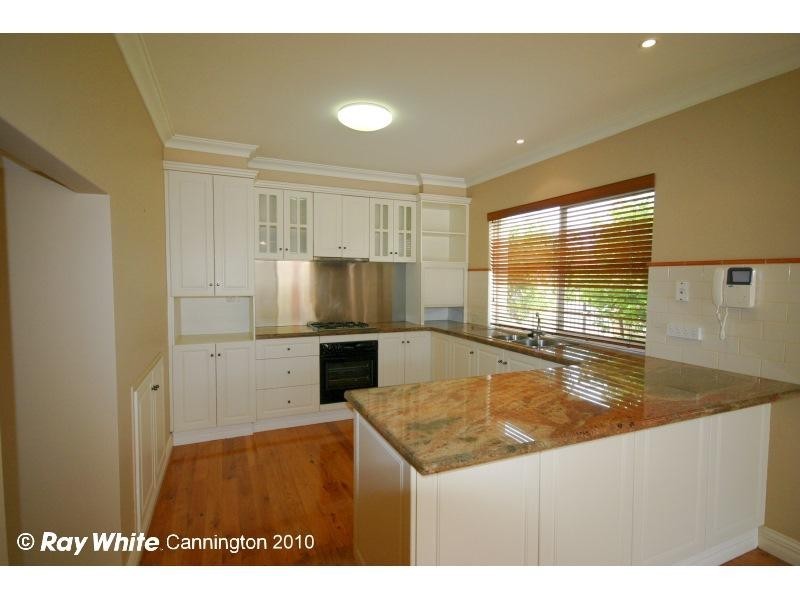 16 Klem Avenue, Salter Point WA 6152