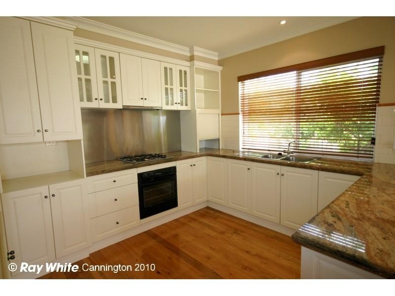 16 Klem Avenue, Salter Point WA 6152