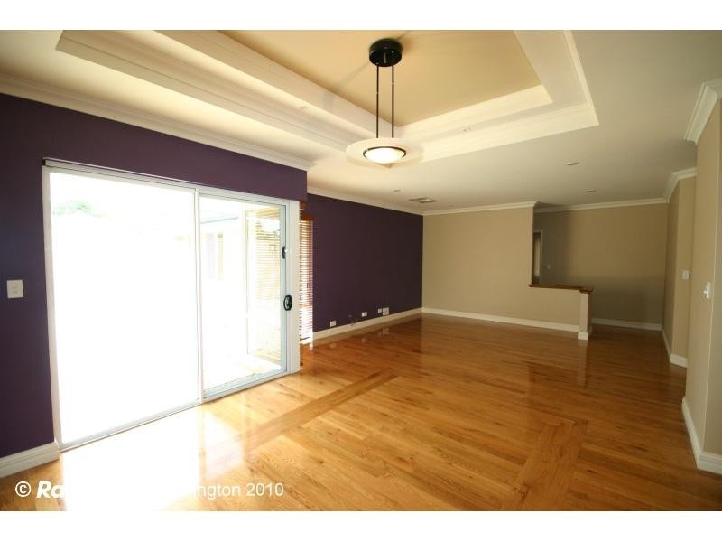 16 Klem Avenue, Salter Point WA 6152