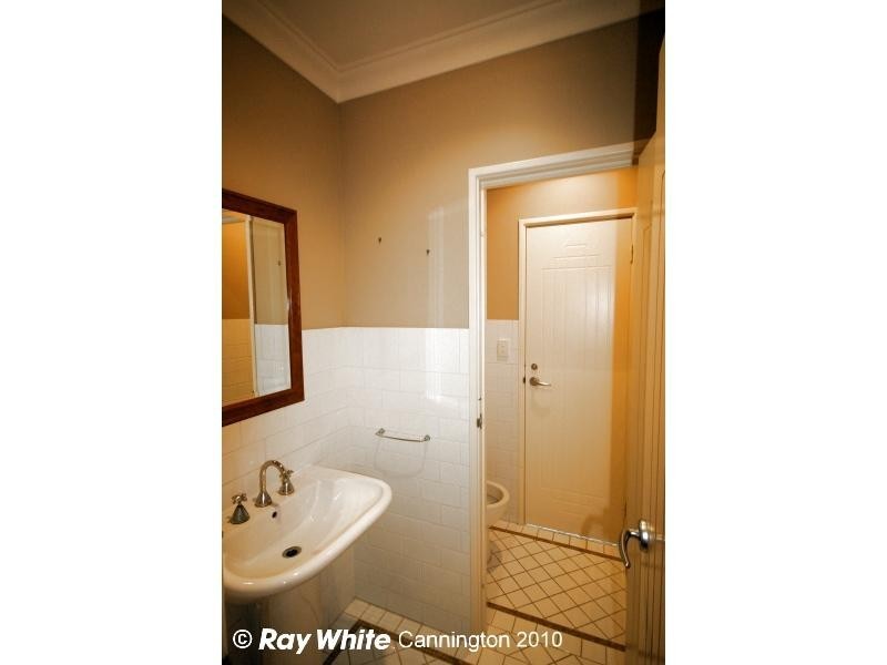 16 Klem Avenue, Salter Point WA 6152