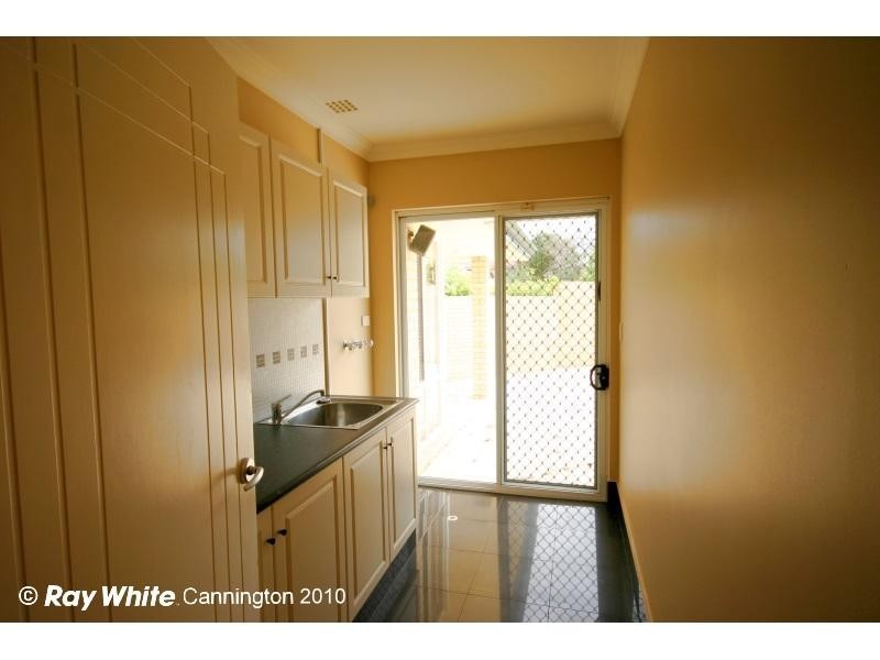 16 Klem Avenue, Salter Point WA 6152