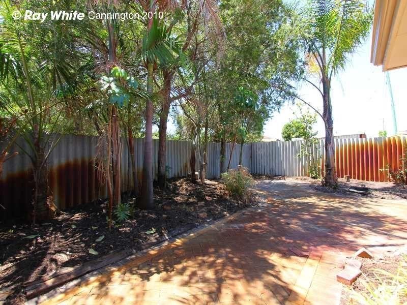 16 Cortis Way, Langford WA 6147