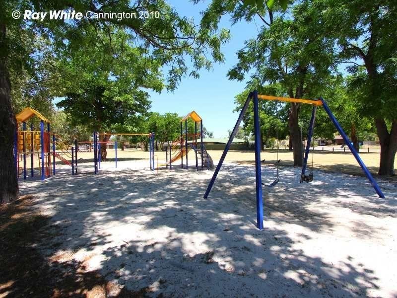 16 Cortis Way, Langford WA 6147