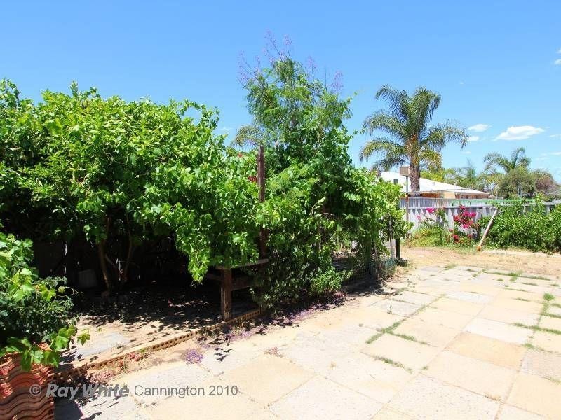 12 Powderbark Bypass, Kenwick WA 6107