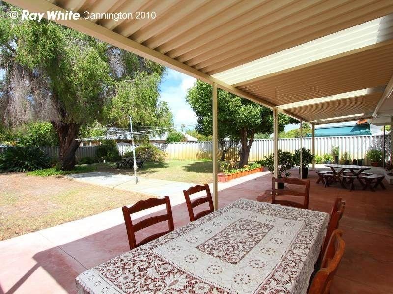 51 Lynwood Avenue, Lynwood WA 6147