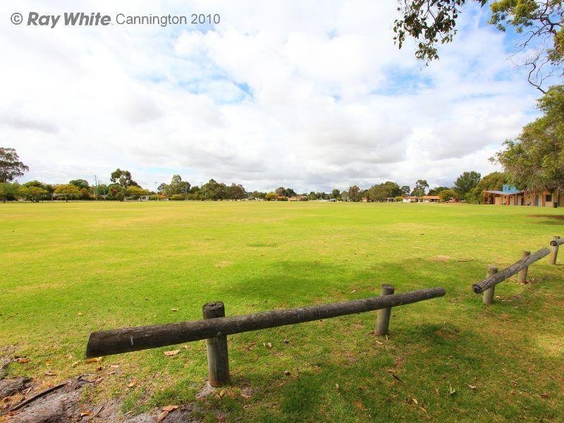 51 Lynwood Avenue, Lynwood WA 6147