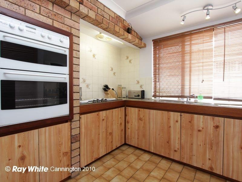 17 Blenny Close, Cannington WA 6107