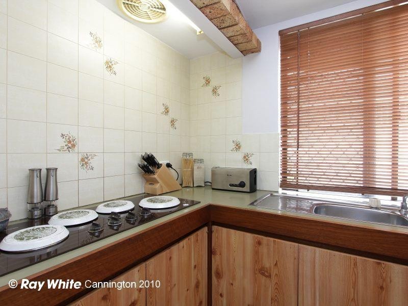 17 Blenny Close, Cannington WA 6107