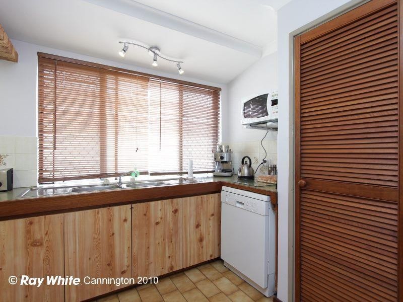 17 Blenny Close, Cannington WA 6107