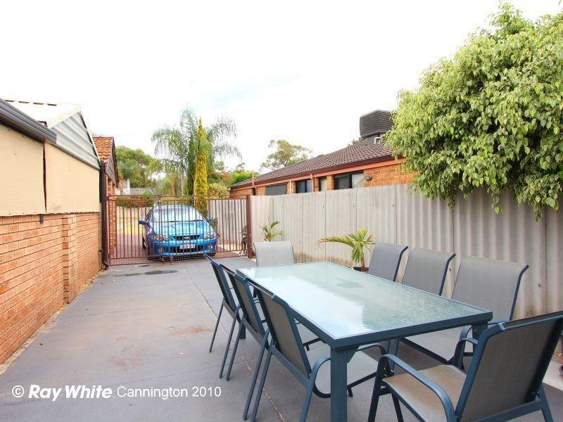17 Blenny Close, Cannington WA 6107