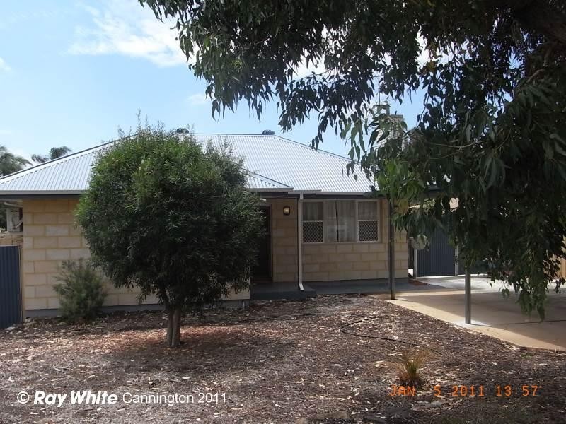 61 Andrews Road, Wilson WA 6107