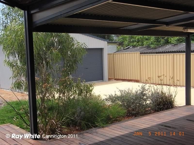 61 Andrews Road, Wilson WA 6107