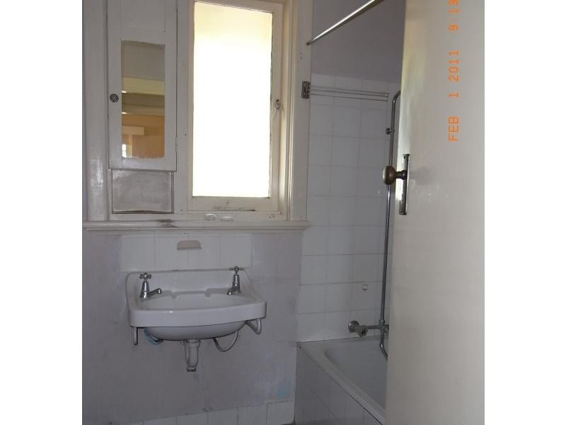 8 Susan Street, Kensington WA 6151