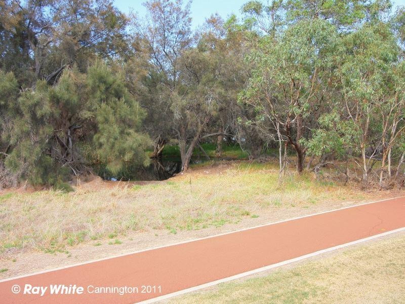 2/8 Mason Street, Cannington WA 6107