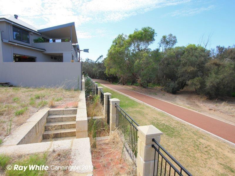 2/8 Mason Street, Cannington WA 6107