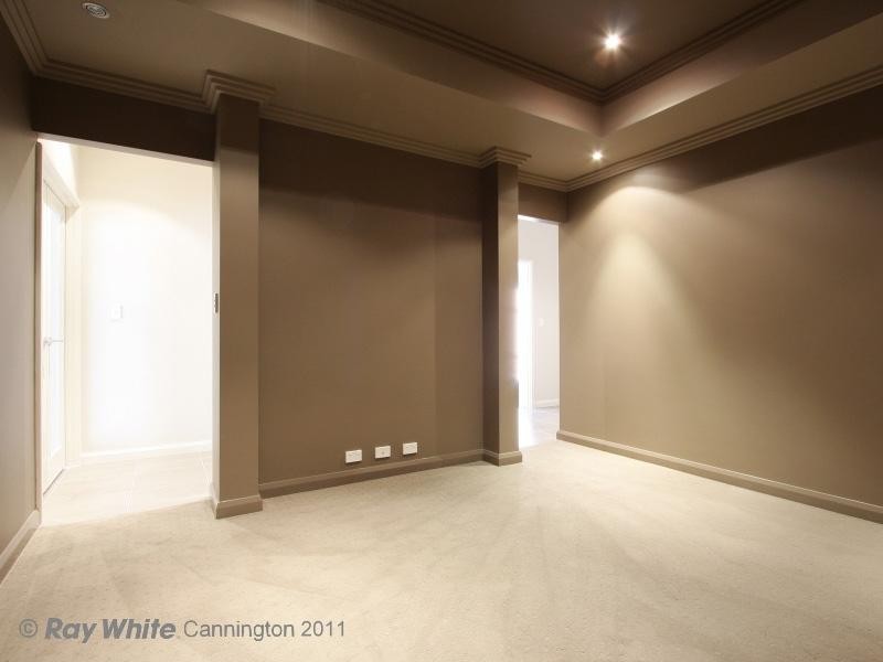 5 Tulip Way, East Cannington WA 6107