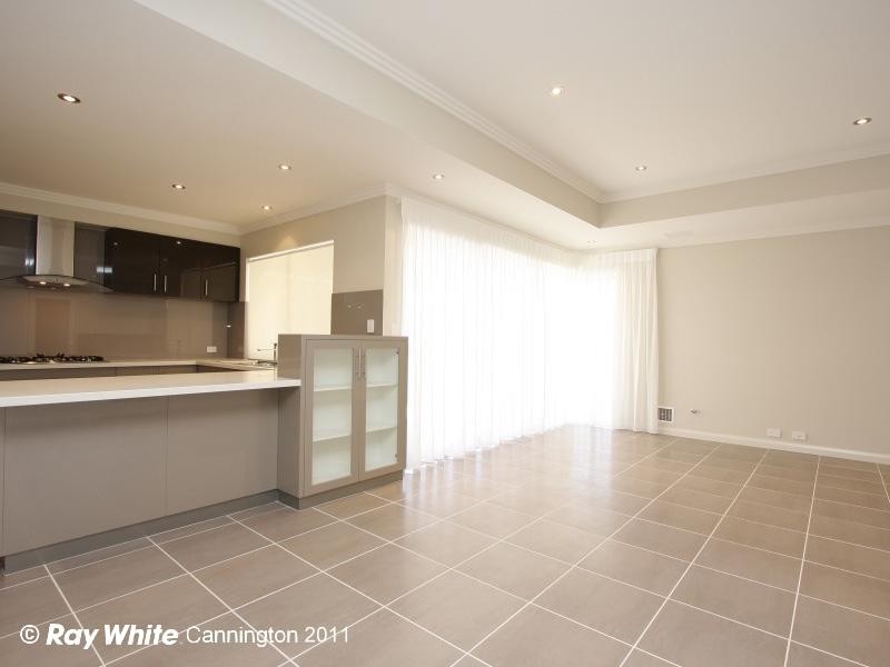 5 Tulip Way, East Cannington WA 6107