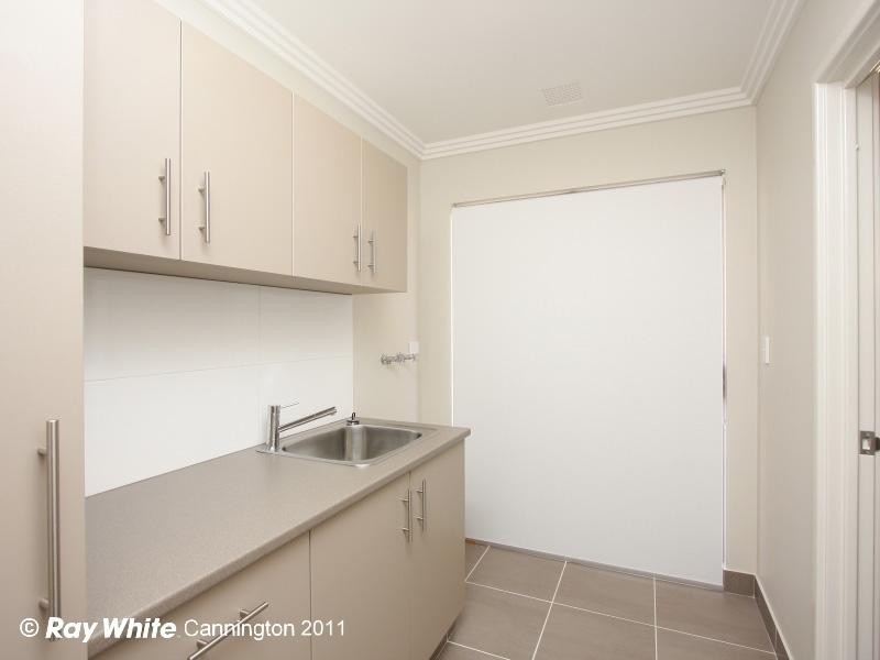 5 Tulip Way, East Cannington WA 6107