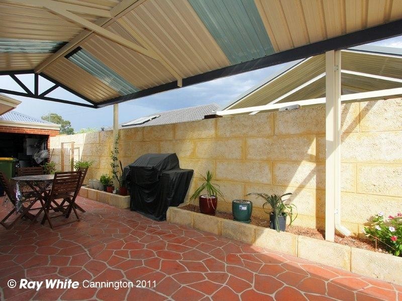 4 Dotterel Way, East Cannington WA 6107