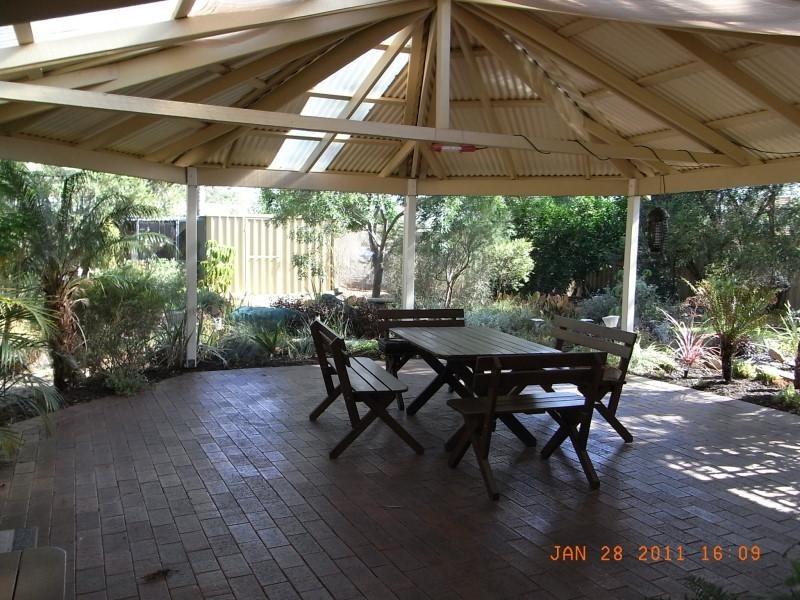 17 Wickling Drive, Beckenham WA 6107