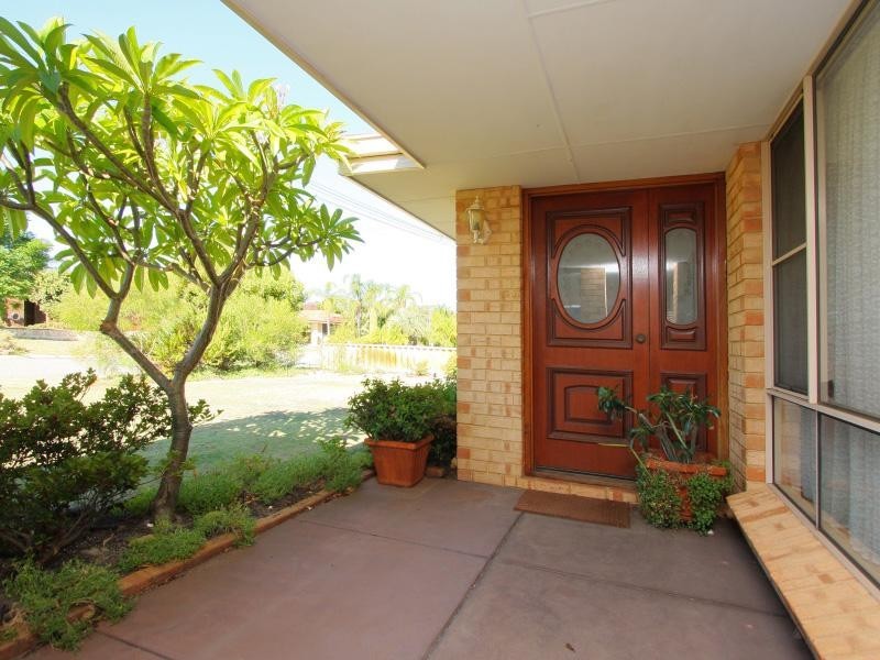 14 Corry Street, East Cannington WA 6107