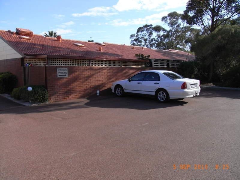 9/3 Menzies Place, Thornlie WA 6108