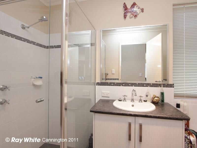 3c Medhurst Crescent, Nollamara WA 6061