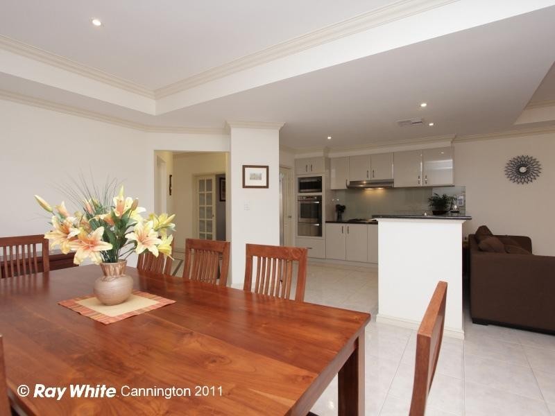 6 Gianatti Ramble, East Cannington WA 6107