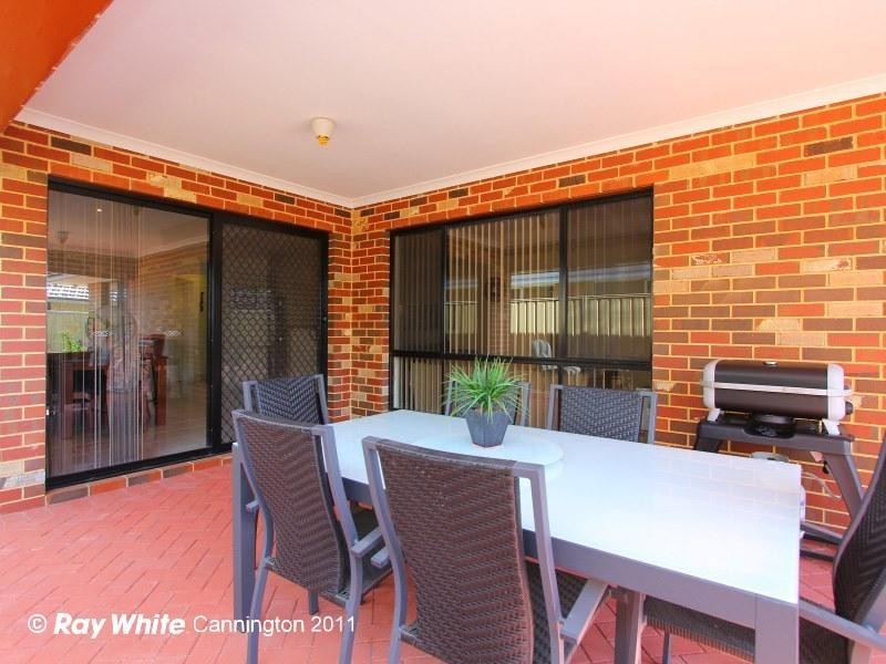 6 Gianatti Ramble, East Cannington WA 6107