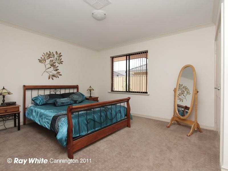 6 Gianatti Ramble, East Cannington WA 6107